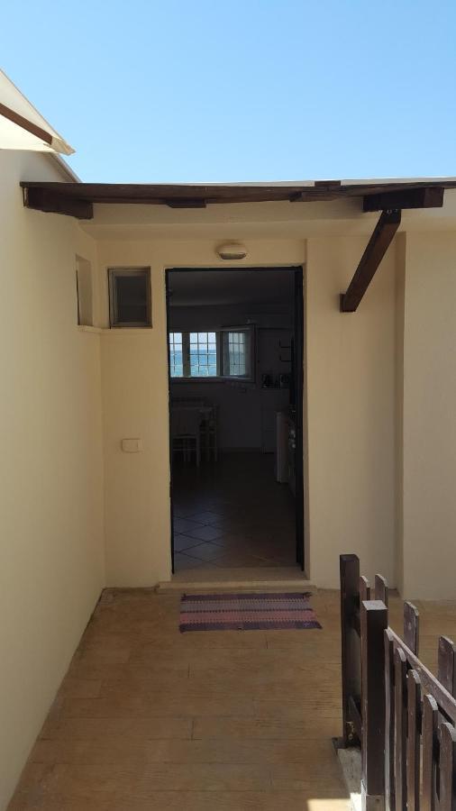 Casina Sulla Sabbia Apartment Torvaianica Exterior photo